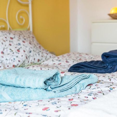 Ferienwohnung Erdgeschoss Юберлінген Екстер'єр фото
