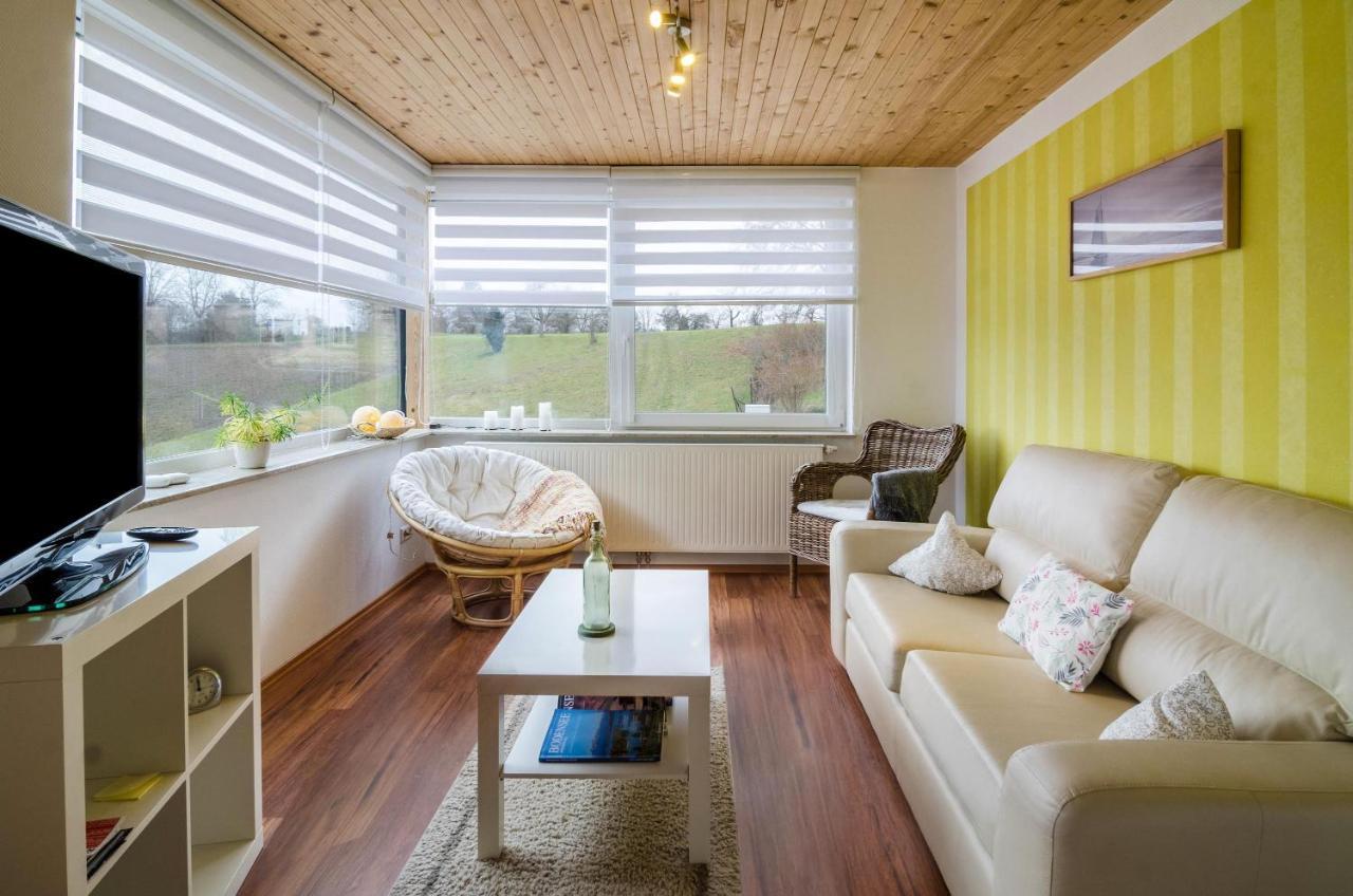 Ferienwohnung Erdgeschoss Юберлінген Екстер'єр фото
