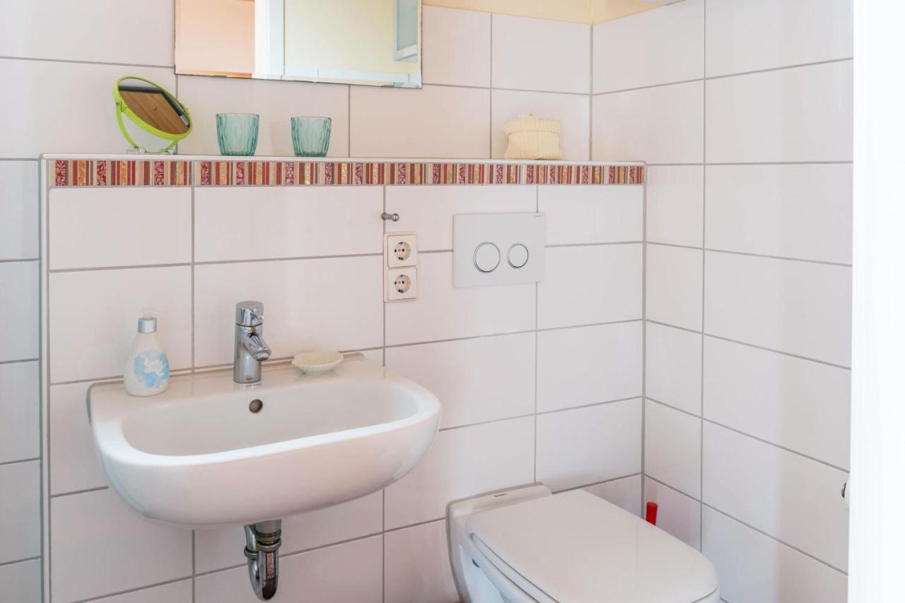 Ferienwohnung Erdgeschoss Юберлінген Екстер'єр фото