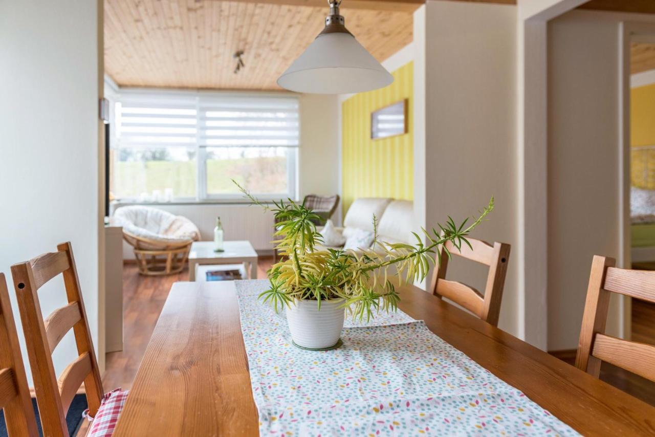 Ferienwohnung Erdgeschoss Юберлінген Екстер'єр фото