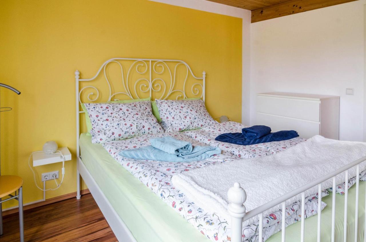 Ferienwohnung Erdgeschoss Юберлінген Екстер'єр фото
