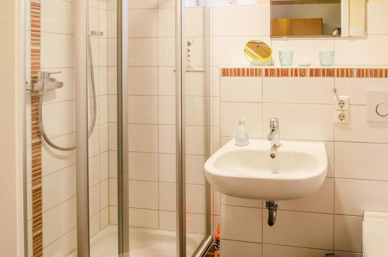 Ferienwohnung Erdgeschoss Юберлінген Екстер'єр фото